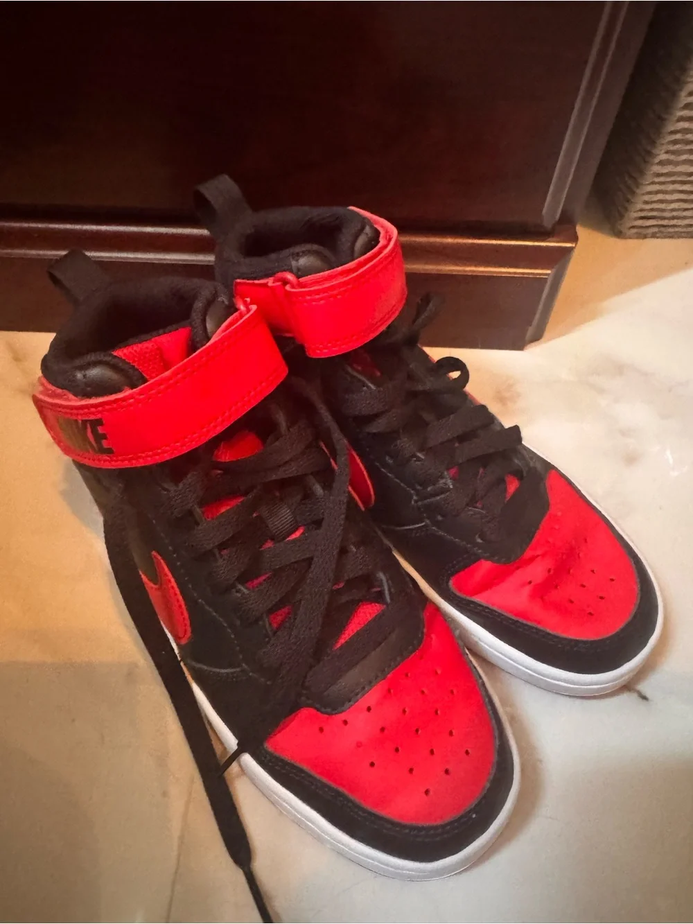 Nike Kids Mid-Top Sneakers in Black and Red